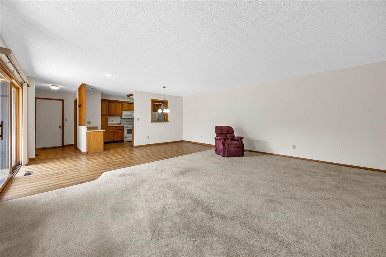 2414 Walden Court Iowa City IA 52246