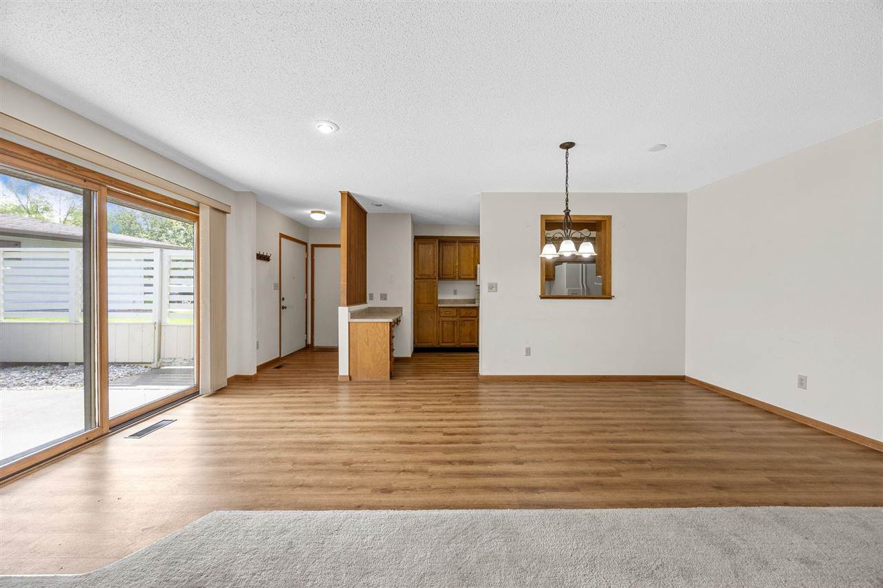 2414 Walden Court Iowa City IA 52246