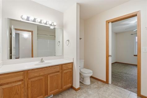1009 Twilight Drive North Liberty IA 52317
