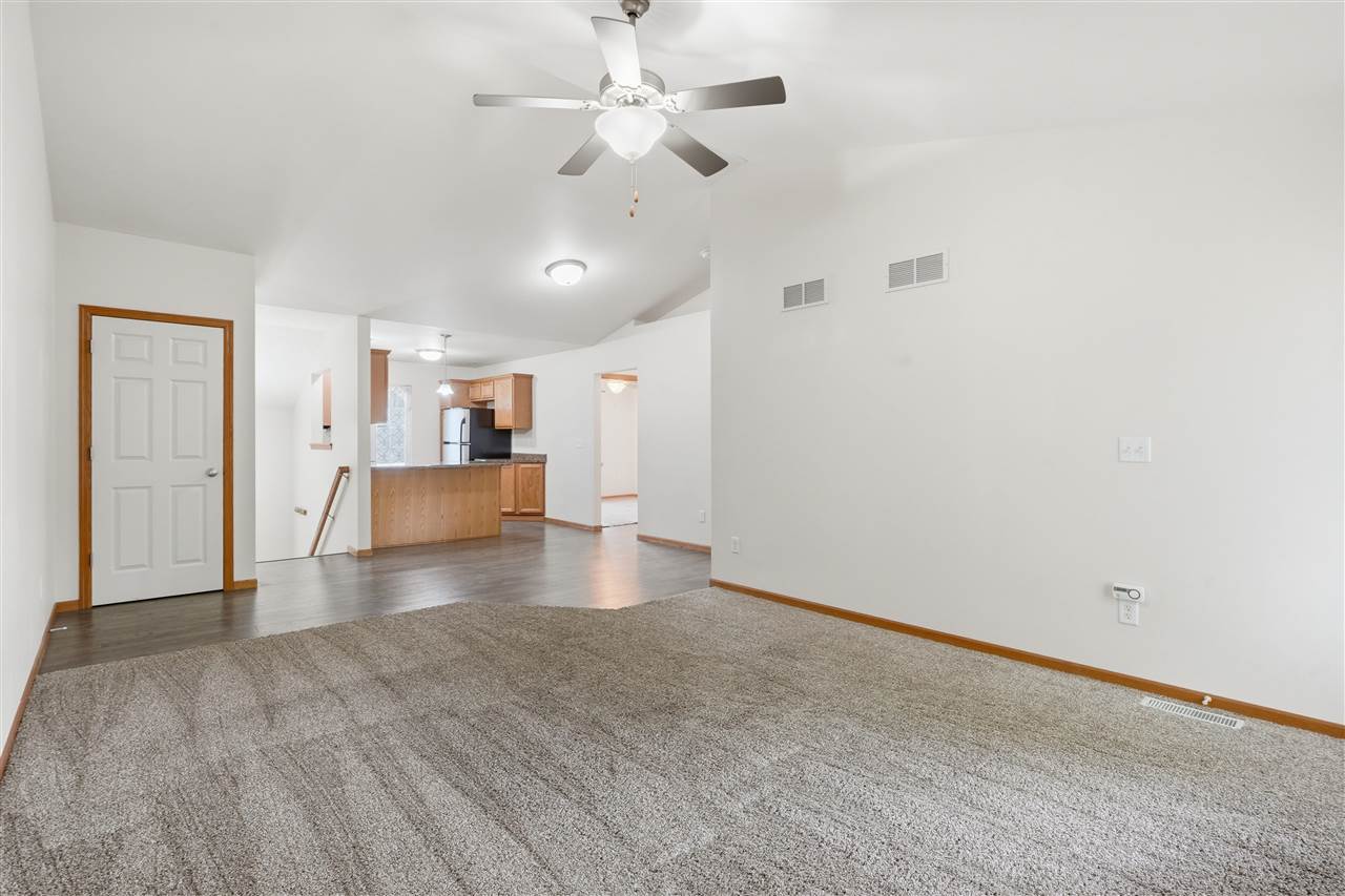 1009 Twilight Drive North Liberty IA 52317
