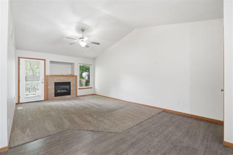 1009 Twilight Drive North Liberty IA 52317