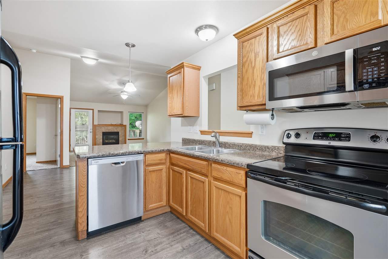 1009 Twilight Drive North Liberty IA 52317