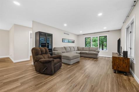 1011 Rochester Avenue Iowa City IA 52245