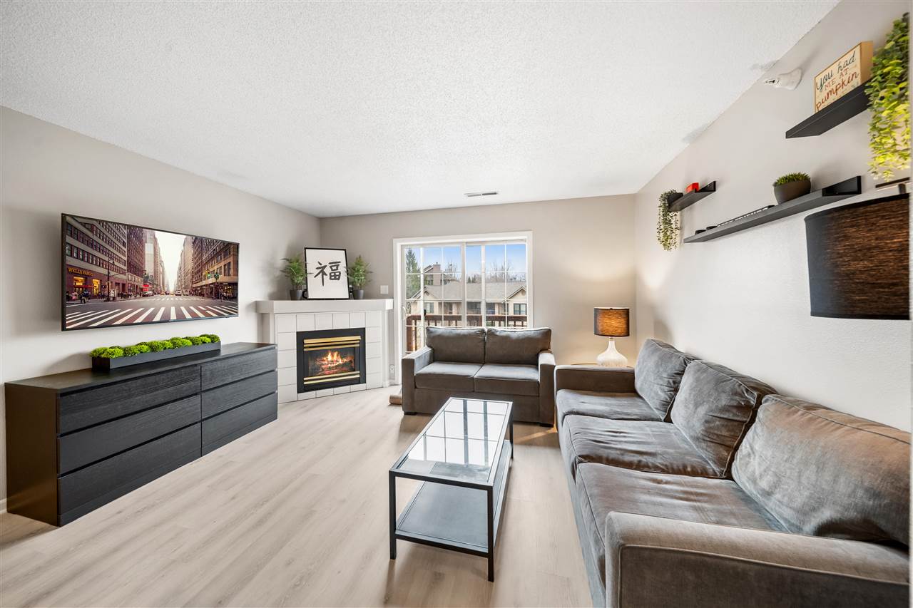 432 West Side Drive Iowa City IA 52246
