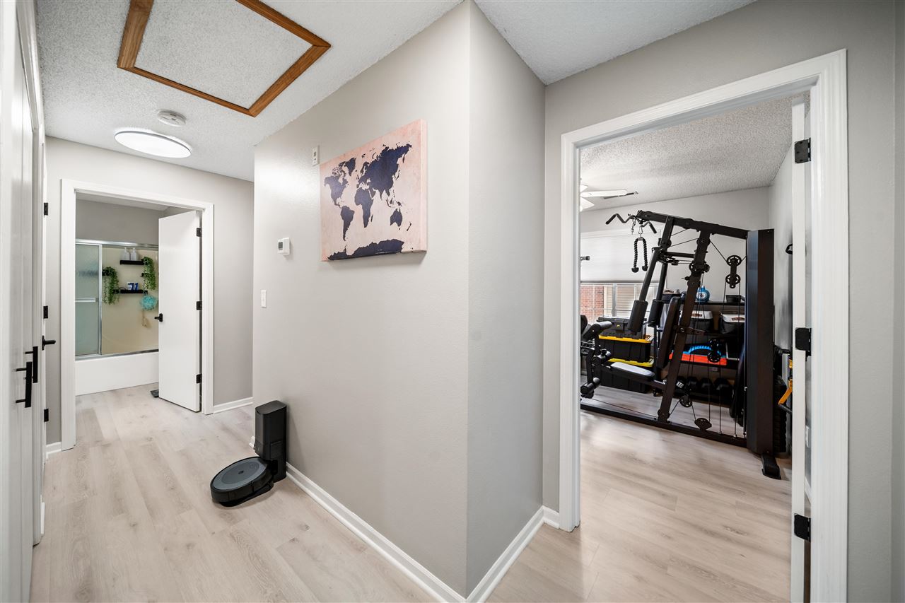 432 West Side Drive Iowa City IA 52246