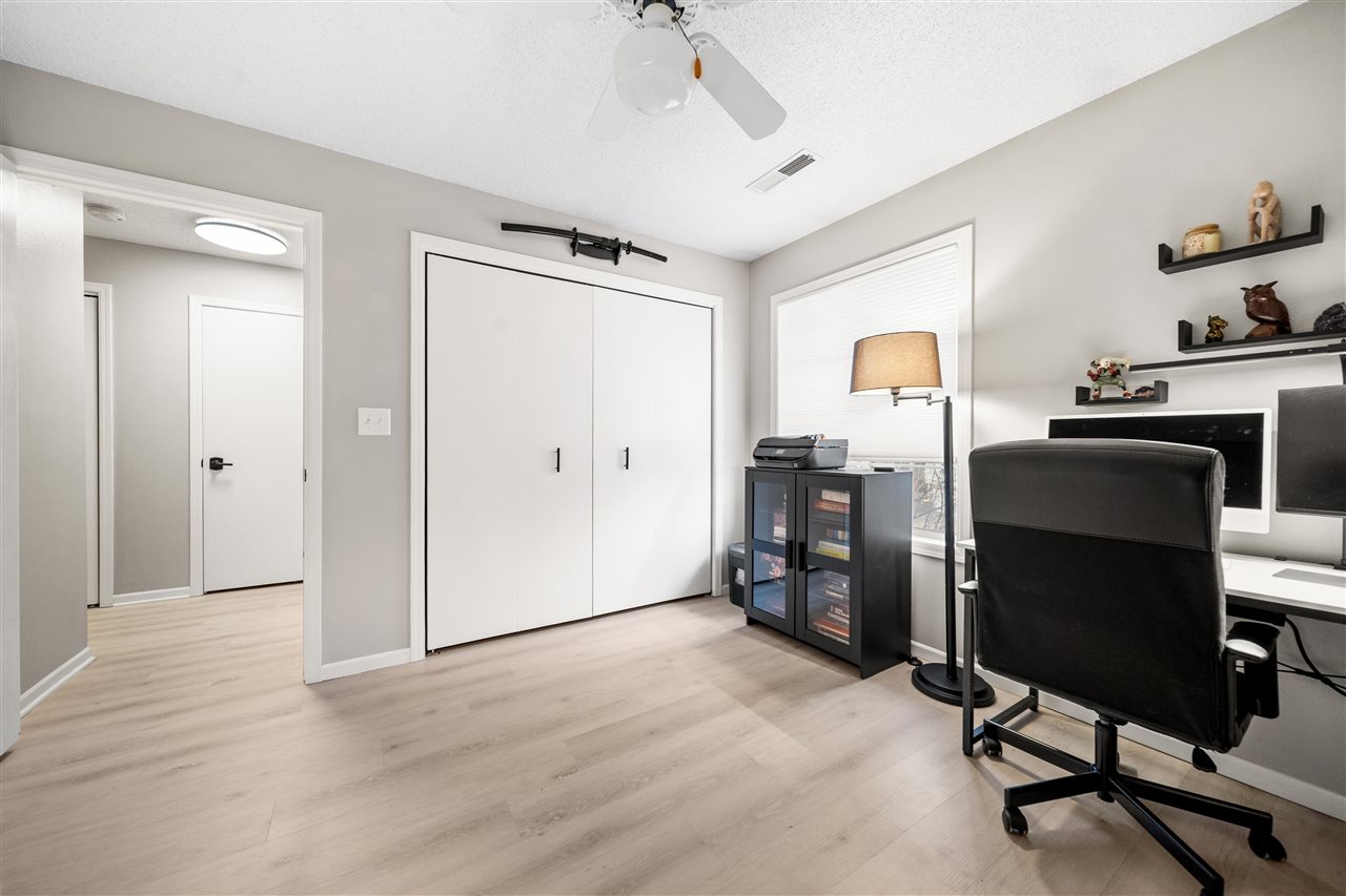 432 West Side Drive Iowa City IA 52246