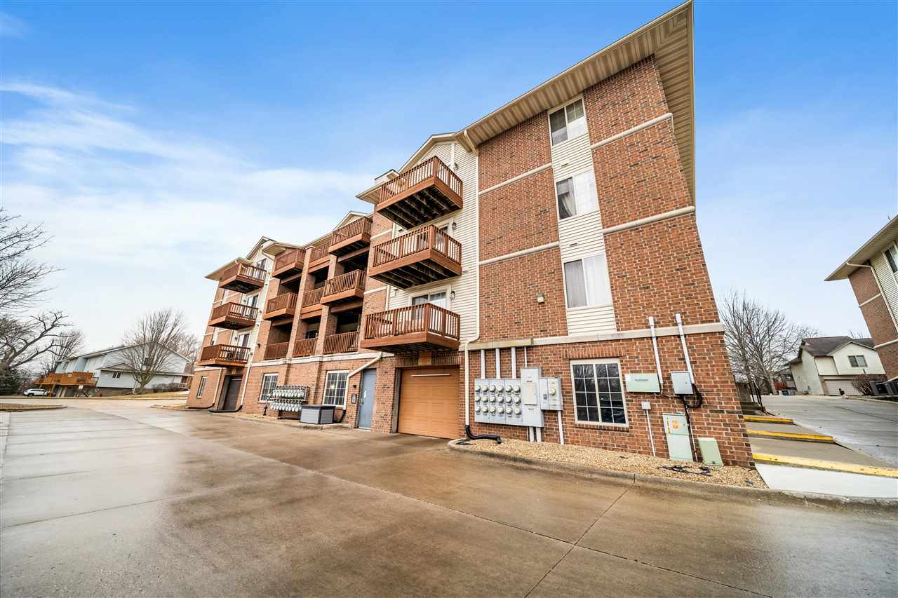 432 West Side Drive Iowa City IA 52246