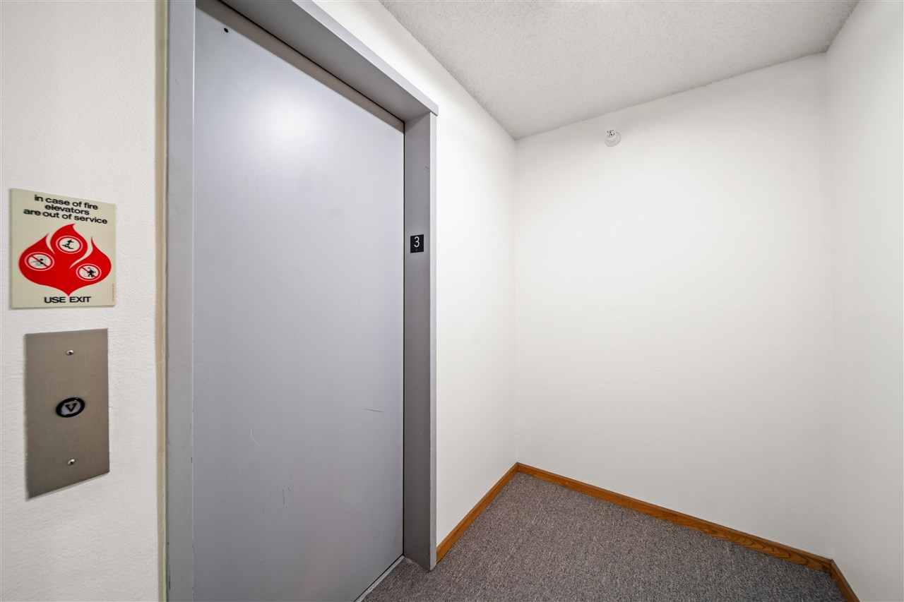 432 West Side Drive Iowa City IA 52246