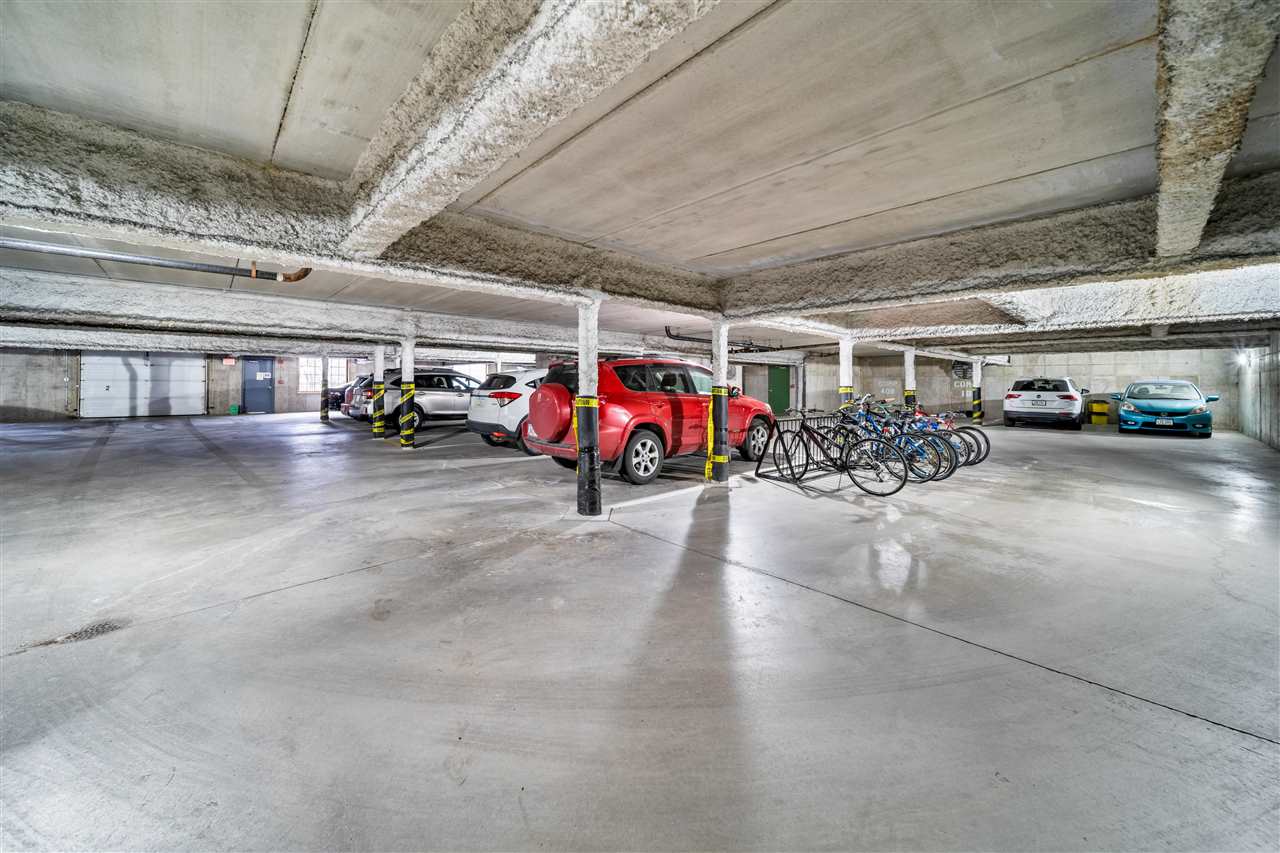 432 West Side Drive Iowa City IA 52246