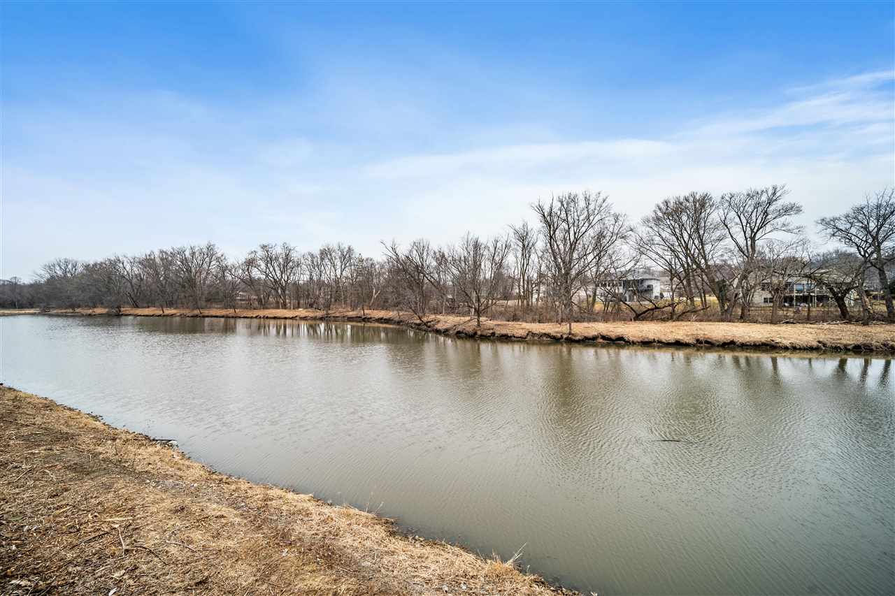 432 West Side Drive Iowa City IA 52246