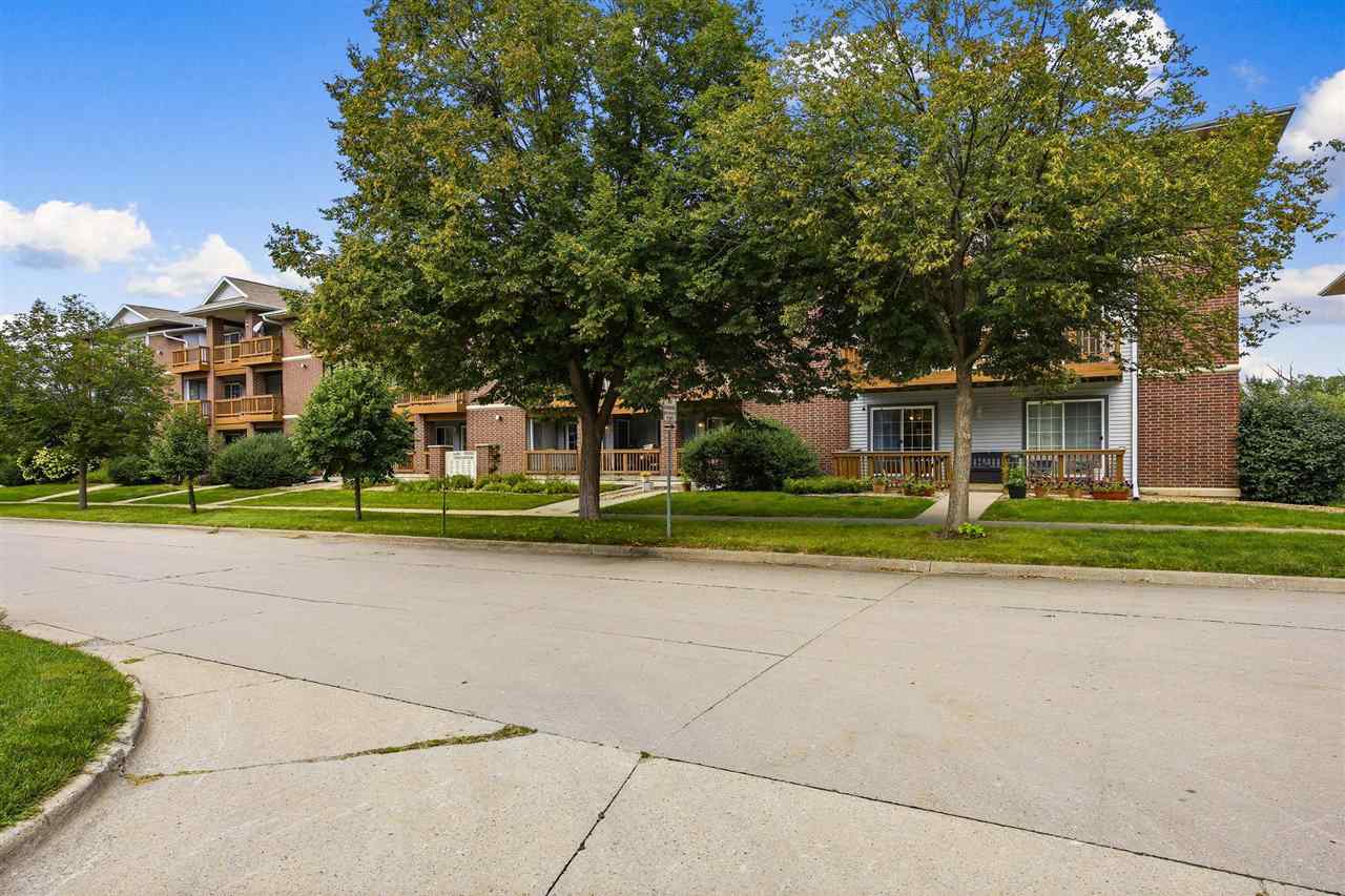 556 West Side Drive Iowa City IA 52246