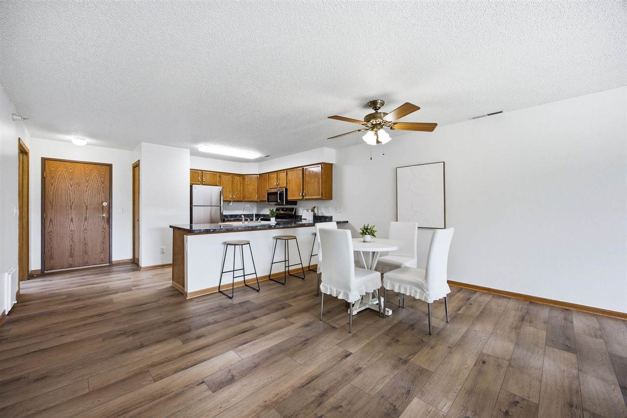 556 West Side Drive Iowa City IA 52246