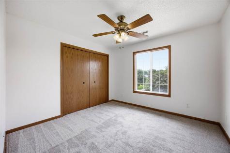556 West Side Drive Iowa City IA 52246
