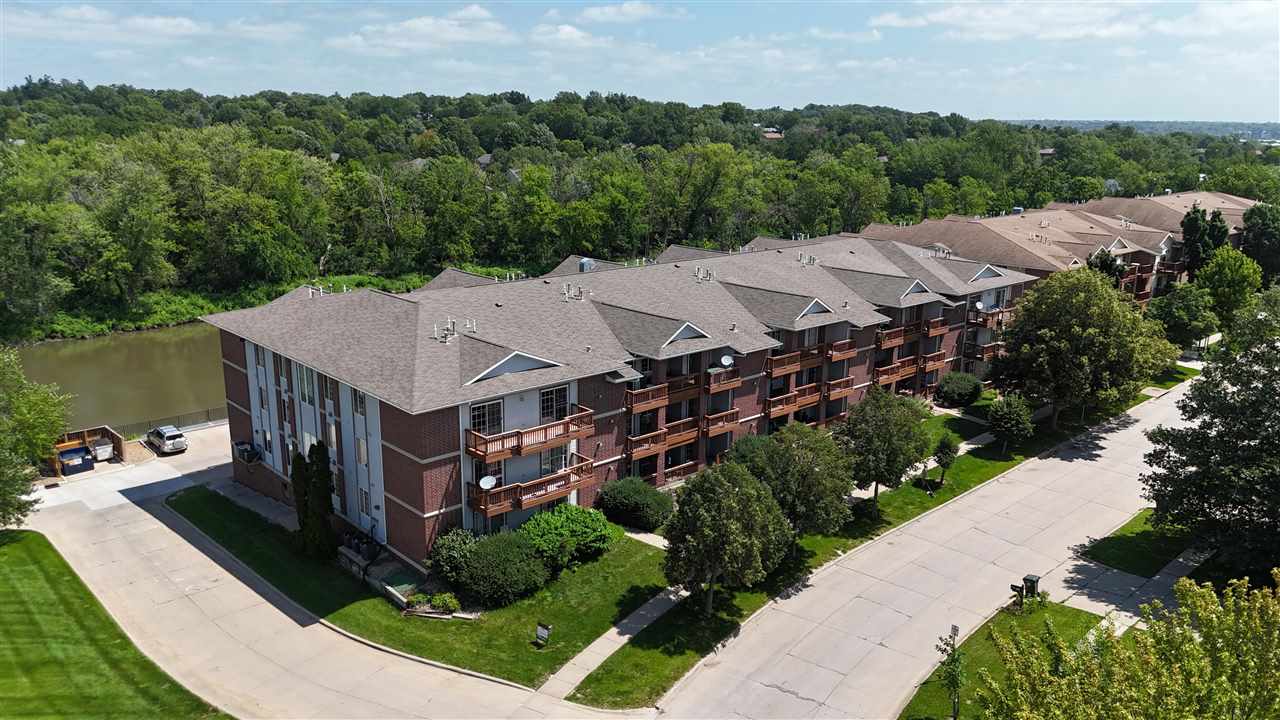 556 West Side Drive Iowa City IA 52246