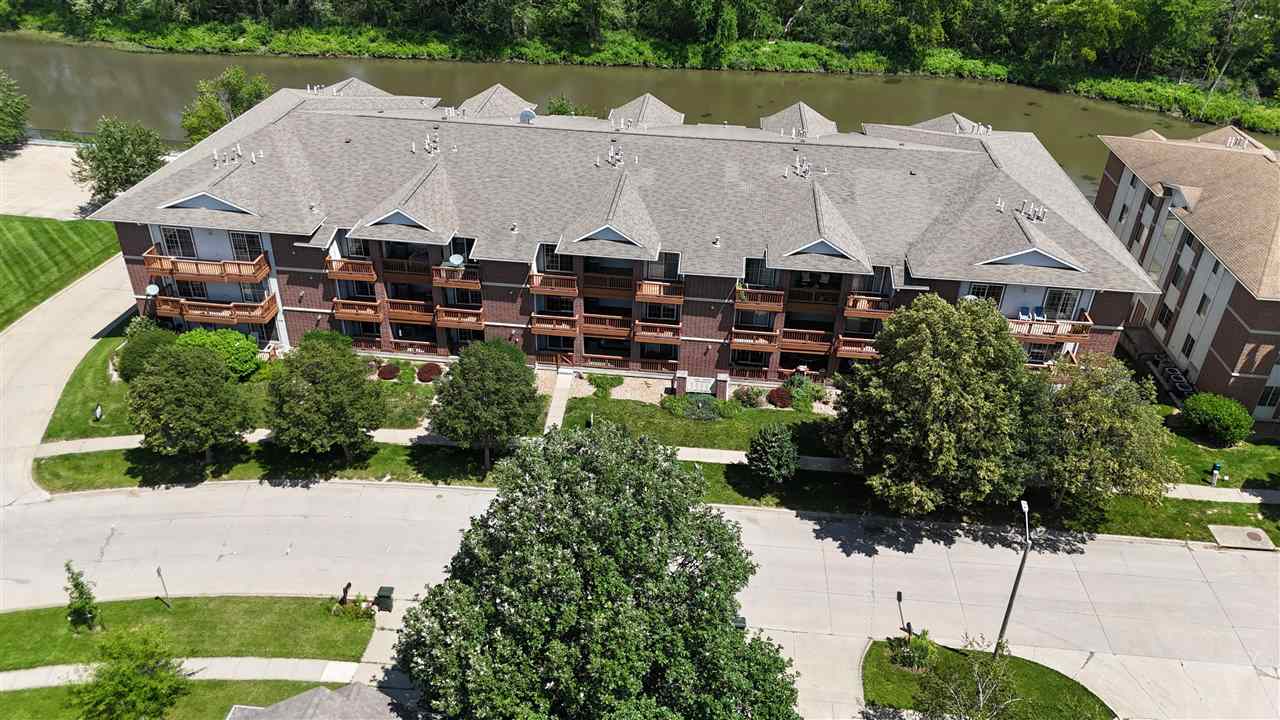 556 West Side Drive Iowa City IA 52246
