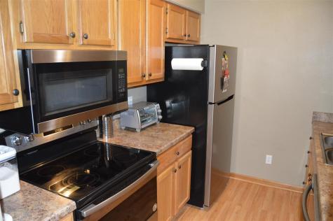 454 West Side Drive Iowa City IA 52246