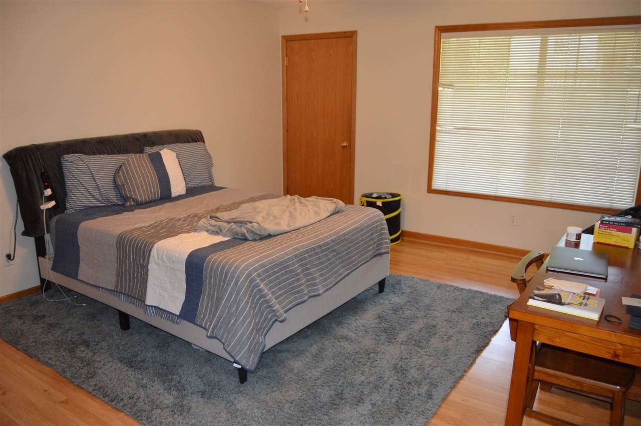 454 West Side Drive Iowa City IA 52246