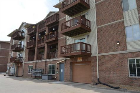 454 West Side Drive Iowa City IA 52246