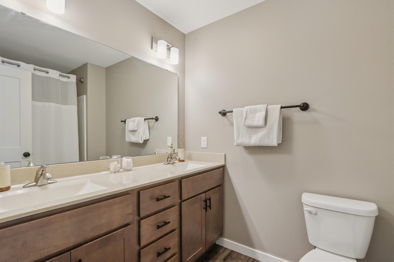 390 Tanglewood Drive Solon IA 52333