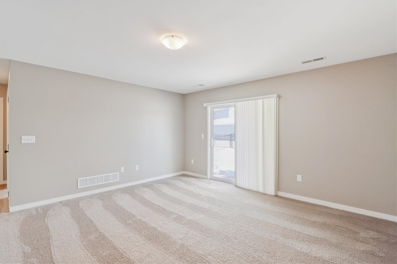 390 Tanglewood Drive Solon IA 52333