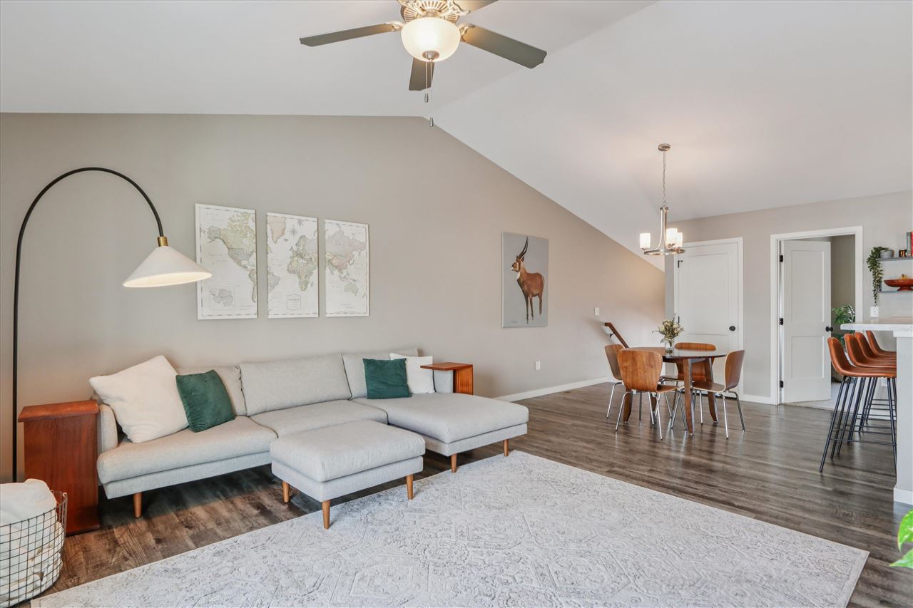 390 Tanglewood Drive Solon IA 52333