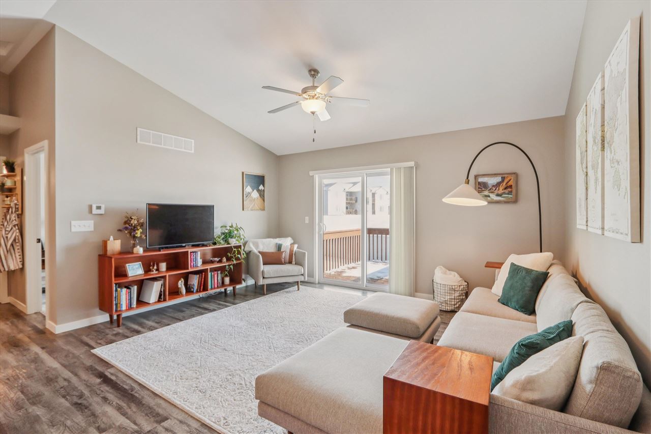 390 Tanglewood Drive Solon IA 52333
