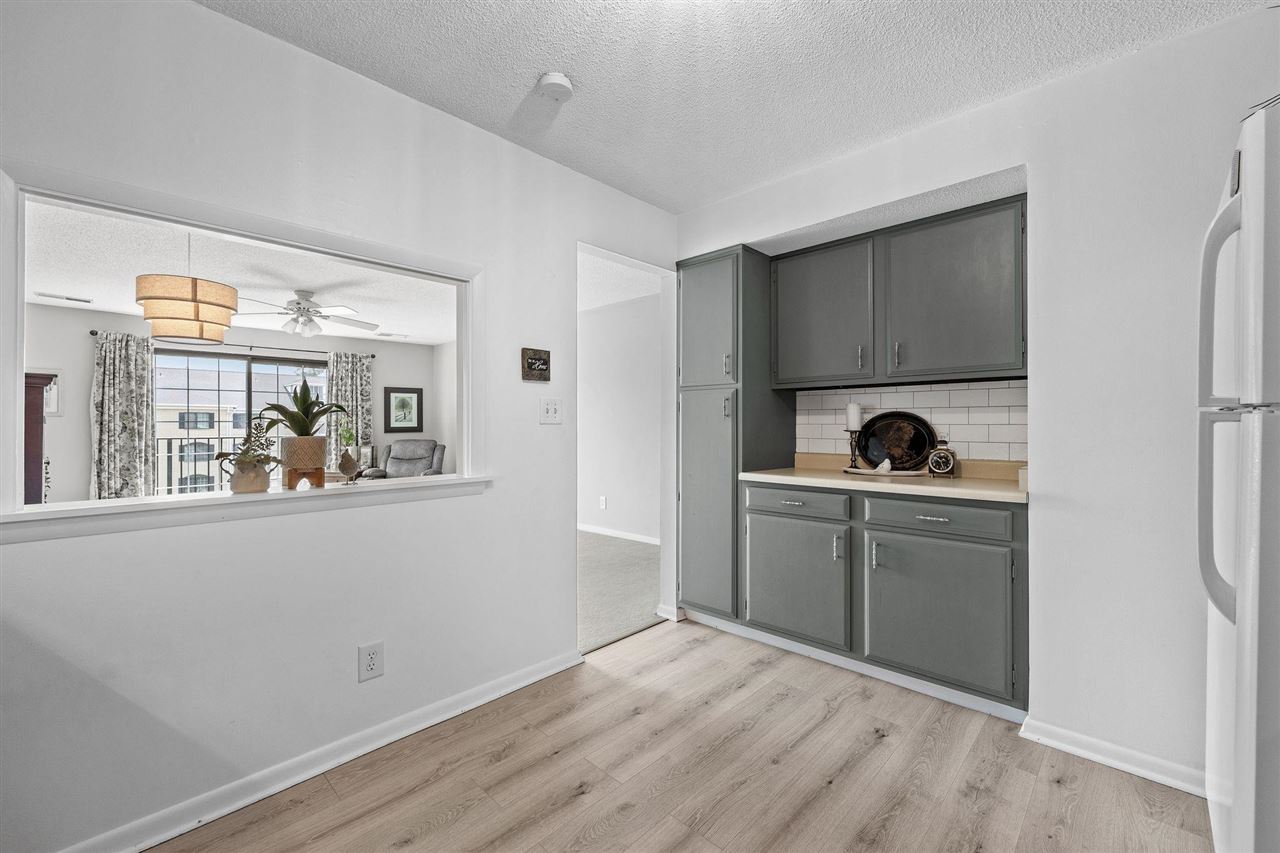 130 Thompson Drive SE Cedar Rapids IA 52403