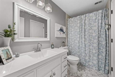 130 Thompson Drive SE Cedar Rapids IA 52403