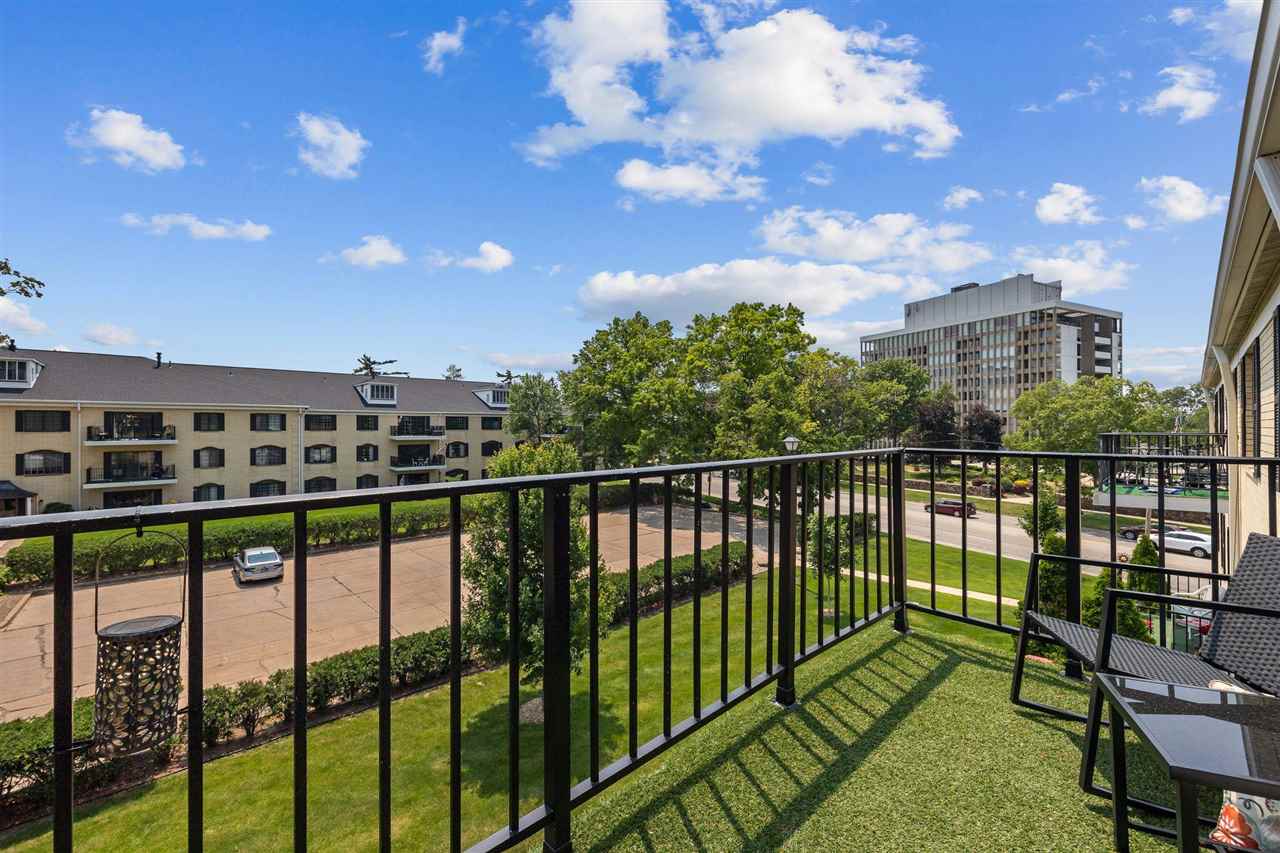130 Thompson Drive SE Cedar Rapids IA 52403