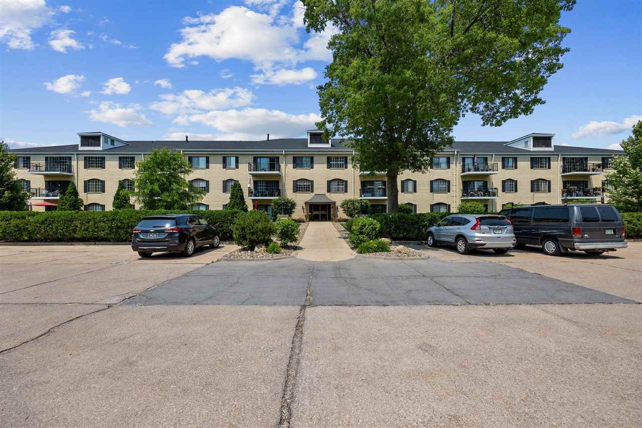 130 Thompson Drive SE Cedar Rapids IA 52403