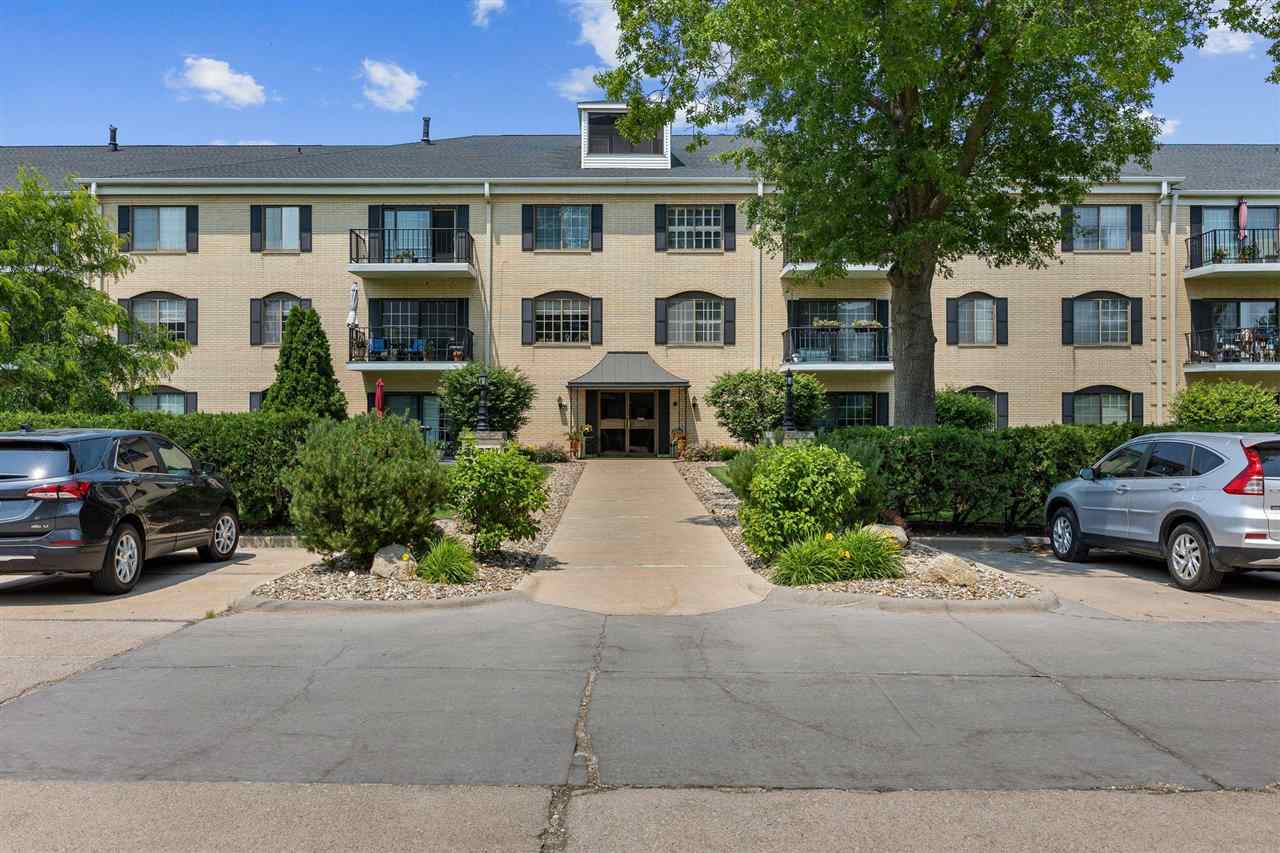 130 Thompson Drive SE Cedar Rapids IA 52403