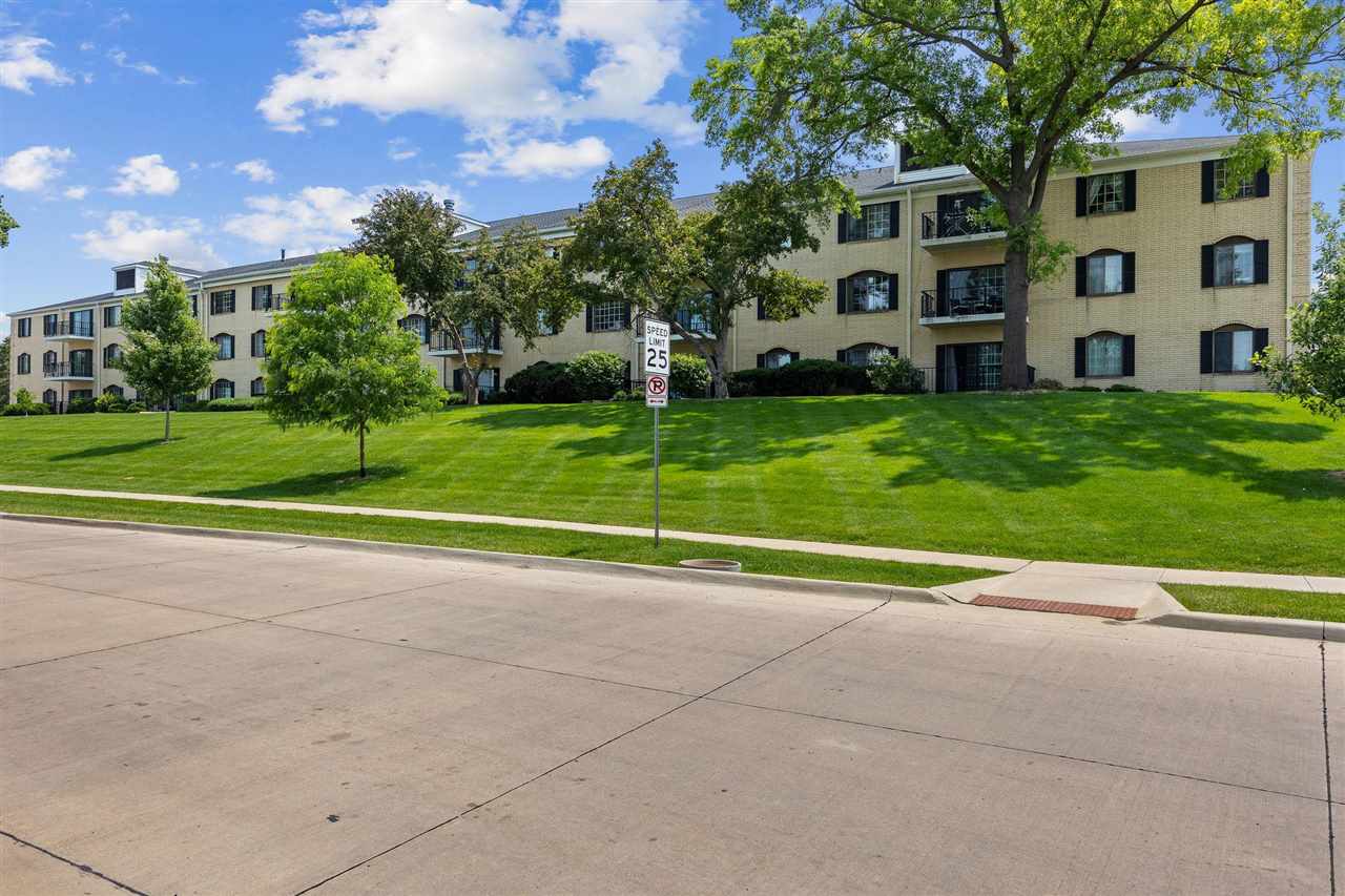 130 Thompson Drive SE Cedar Rapids IA 52403