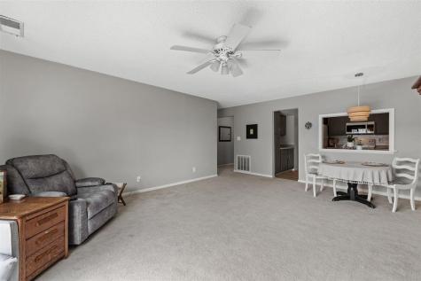 130 Thompson Drive SE Cedar Rapids IA 52403