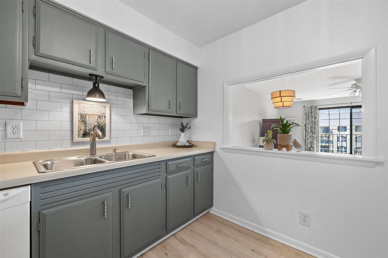 130 Thompson Drive SE Cedar Rapids IA 52403