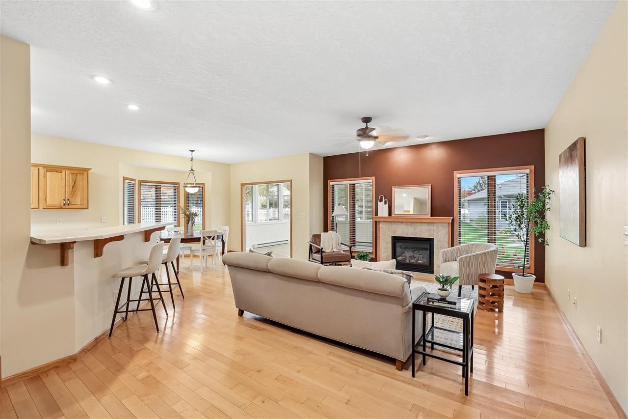 1502 Somerset Lane Iowa City IA 52240