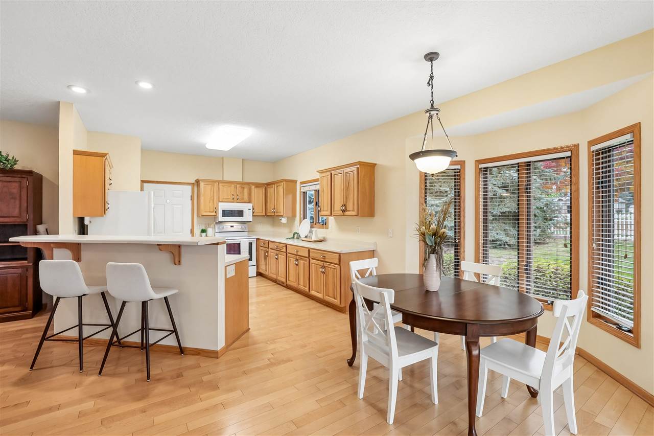 1502 Somerset Lane Iowa City IA 52240