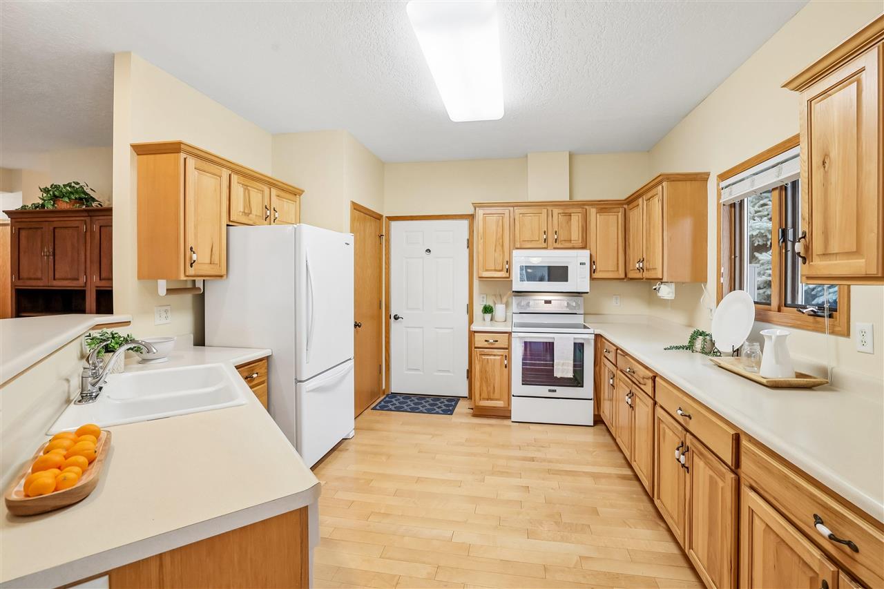 1502 Somerset Lane Iowa City IA 52240