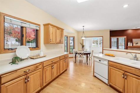 1502 Somerset Lane Iowa City IA 52240