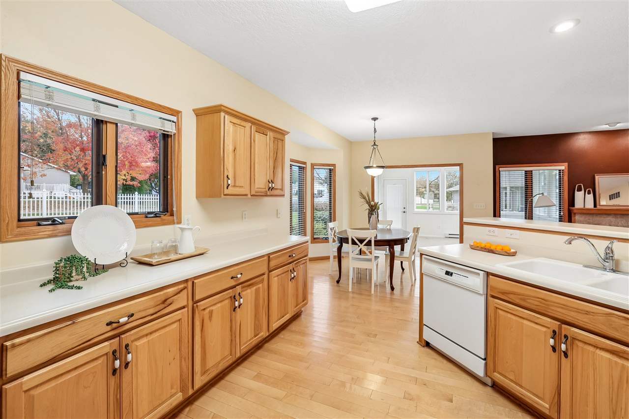 1502 Somerset Lane Iowa City IA 52240