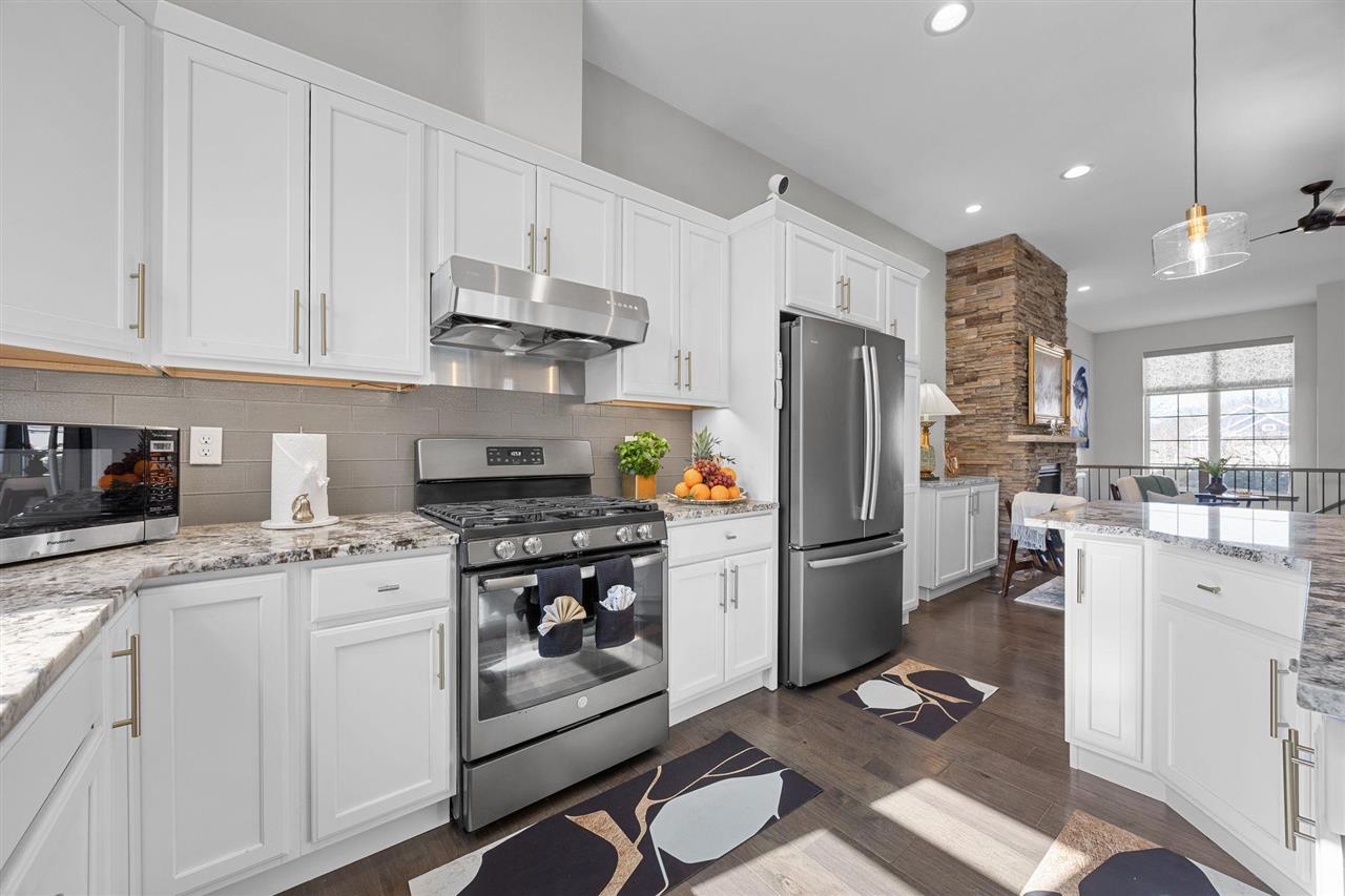 1307 High Country Place Coralville IA 52241