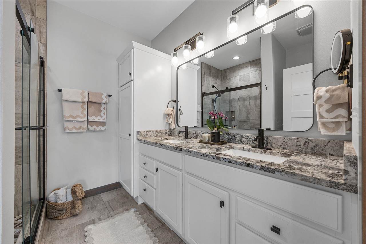 1307 High Country Place Coralville IA 52241