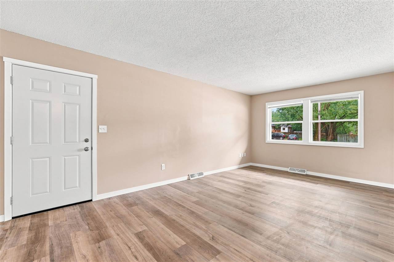 1911 Taylor Drive Iowa City IA 52240-9149