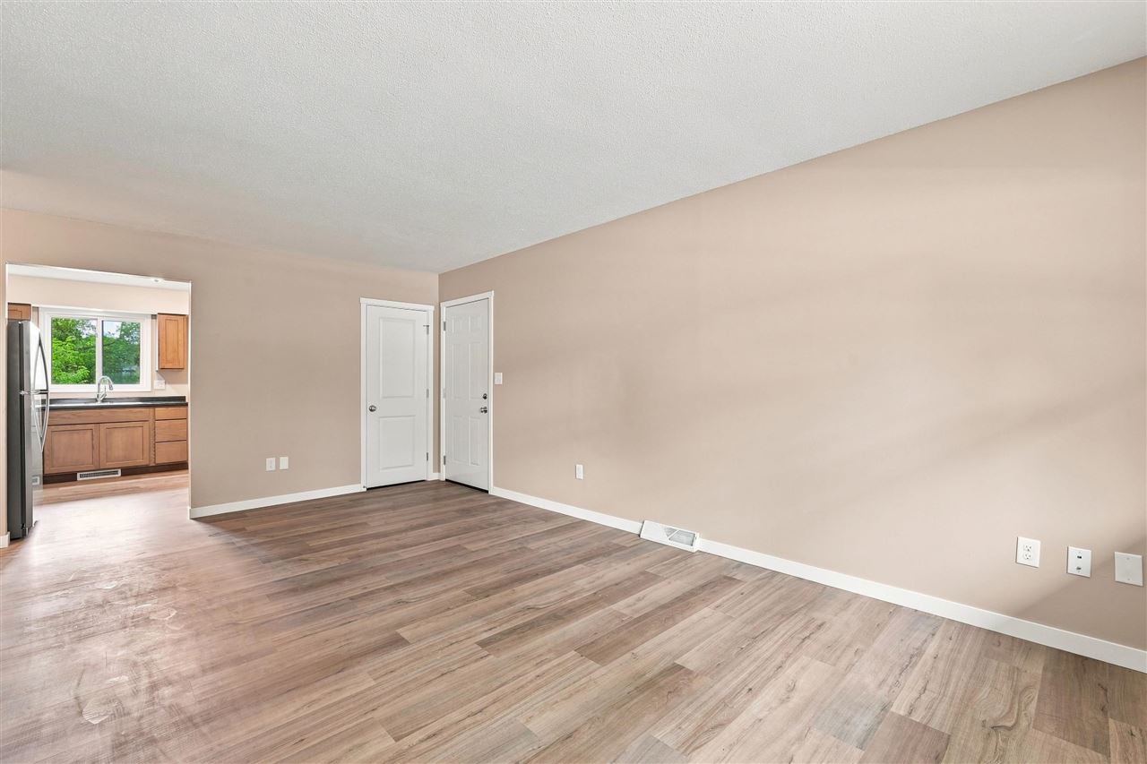 1911 Taylor Drive Iowa City IA 52240-9149