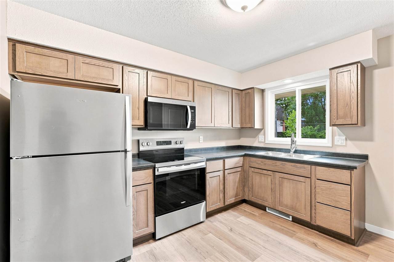 1911 Taylor Drive Iowa City IA 52240-9149