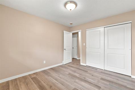 1911 Taylor Drive Iowa City IA 52240-9149