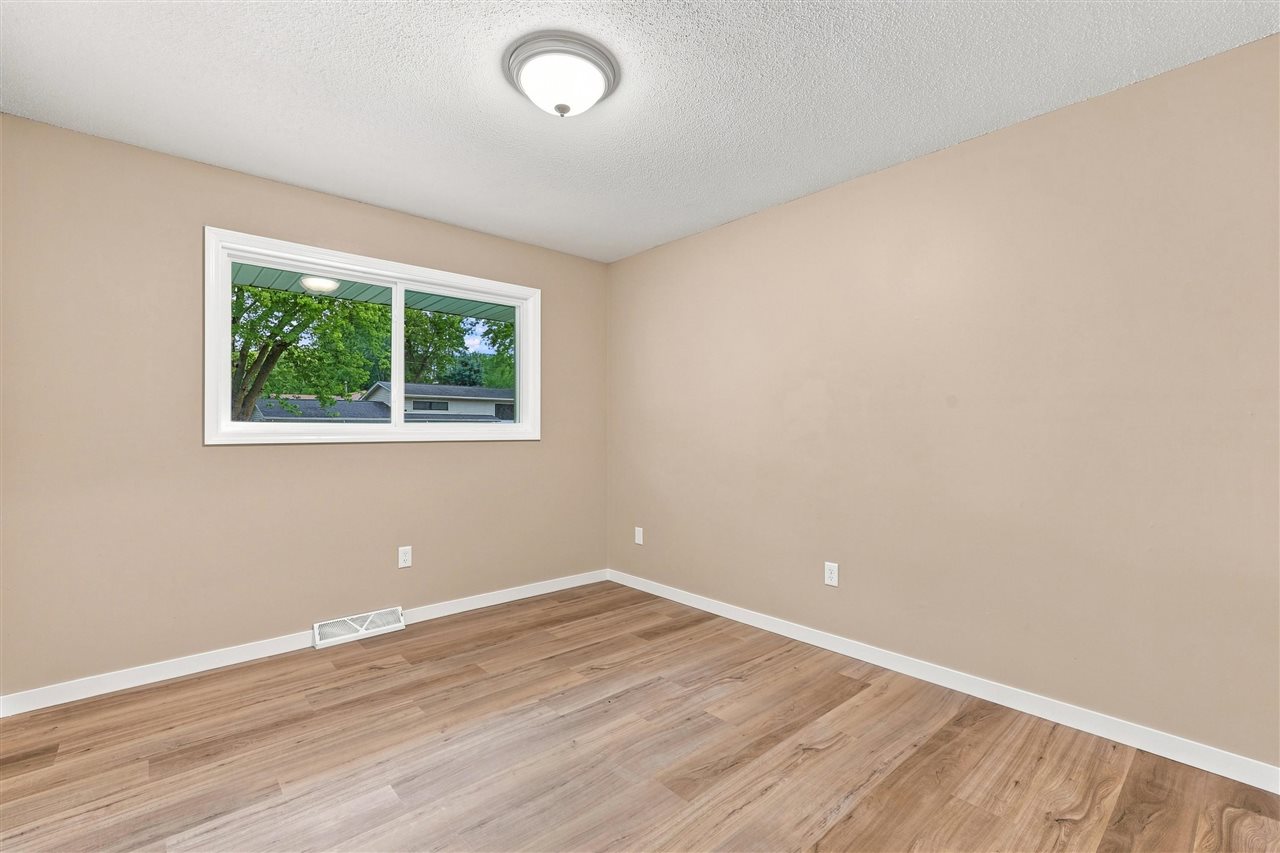 1911 Taylor Drive Iowa City IA 52240-9149