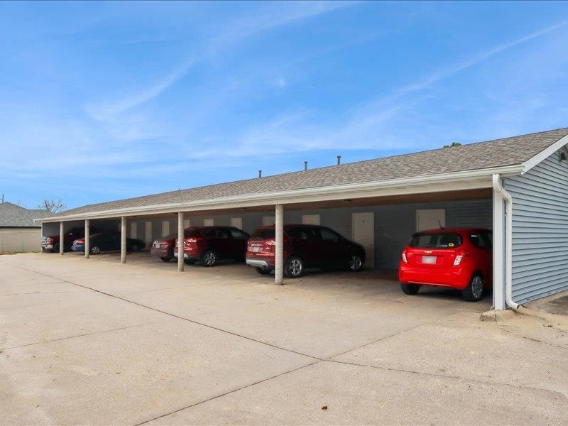 930A Boston Way Coralville IA 52241
