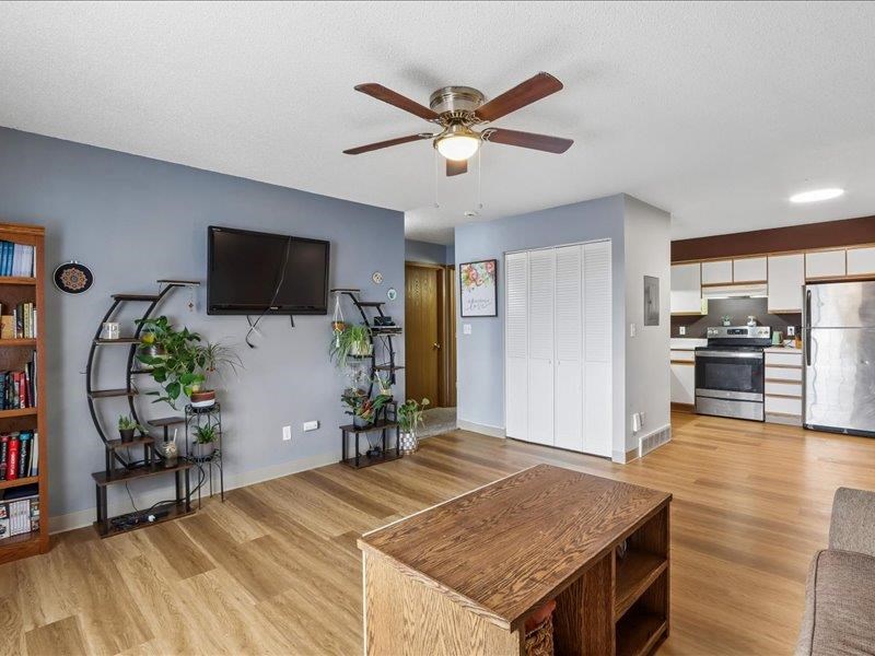 930A Boston Way Coralville IA 52241