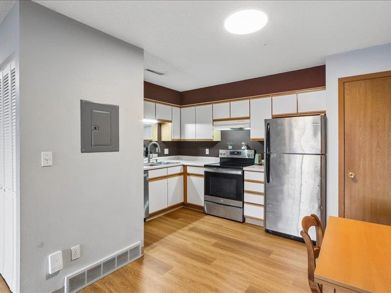 930A Boston Way Coralville IA 52241