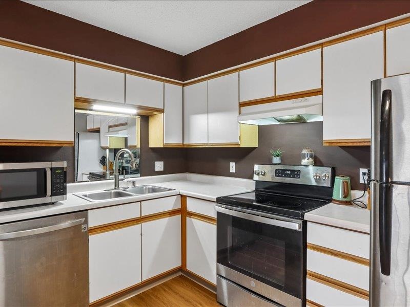 930A Boston Way Coralville IA 52241